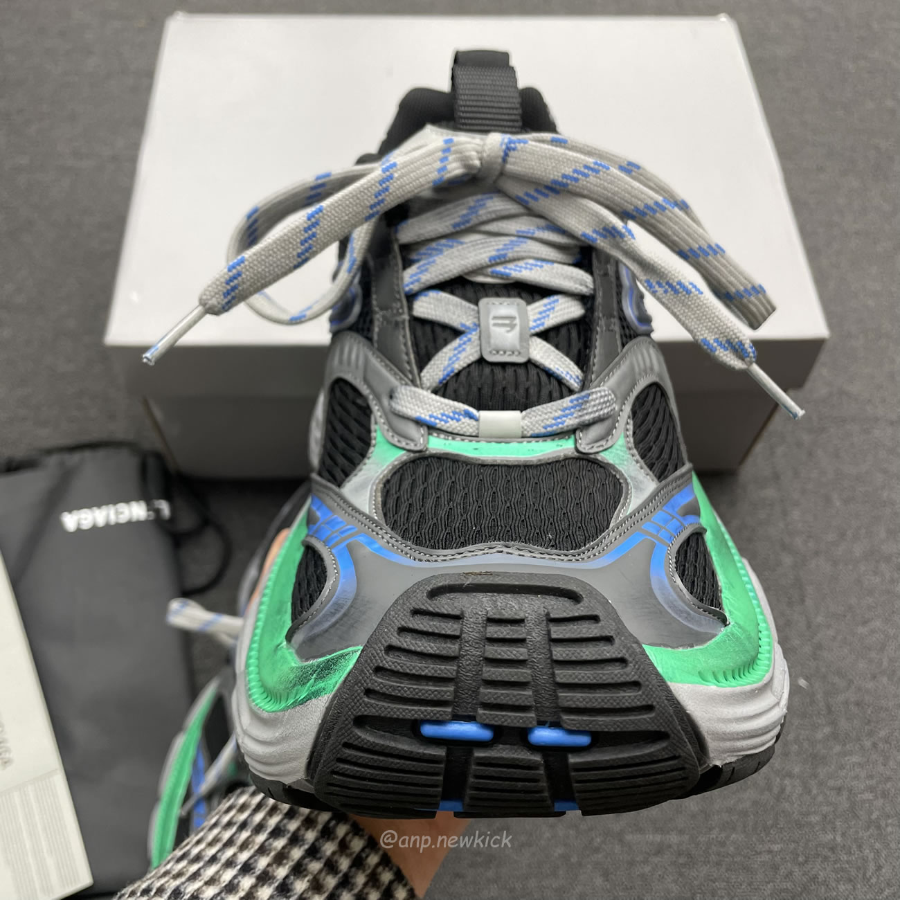 Balenciaga Fall 2024 10xl Mesh Tpu Grey Green 784344 W2mv2 1143 (9) - www.newkick.vip